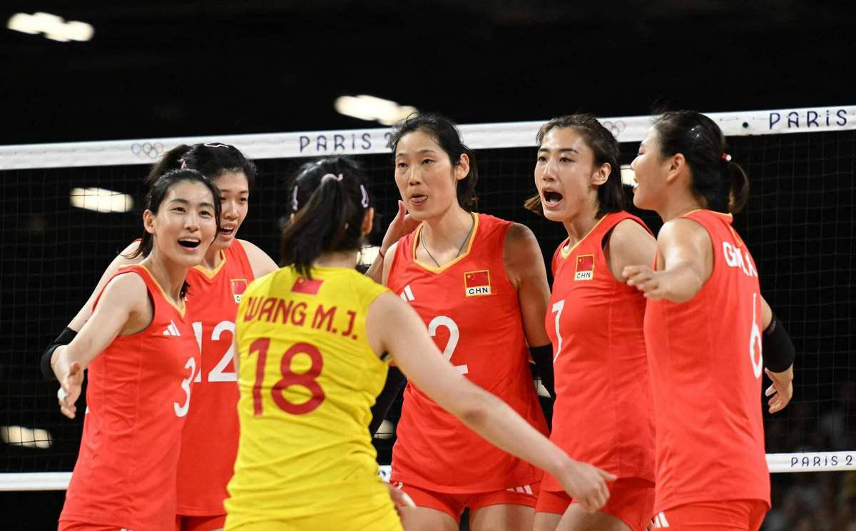 中国女排主帅赵勇沉着应对，世界最佳二传刁琳宇感动归队|国家队|排球|亚锦赛|膝盖|老将_新浪新闻