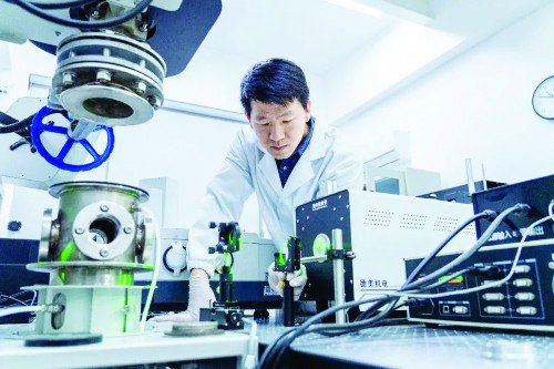 放弃国外高薪 回国投身科研|刘向雷|太阳能|能源与动力工程学院|西安市|陕西省_新浪新闻