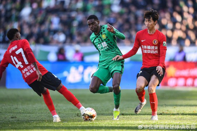 中超联赛第4轮比赛，北京国安客场1比2负于辽宁铁人楠波湾