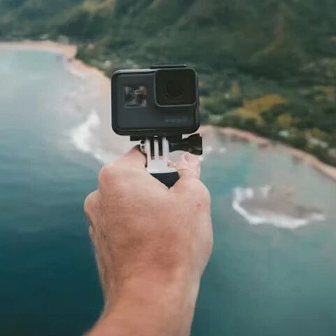 运动相机「鼻祖」，开始裁员