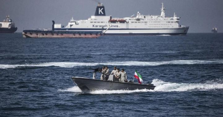 谈判未果，美将立即封锁伊朗海上交通，伊朗局势走向有几种可能？