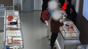 ▲顾某某盗取金戒指