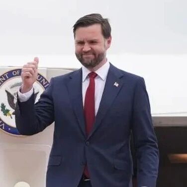 美伊谈判更多内幕曝光：万斯和卡利巴夫被收手机，不得不走出会场向国内传递信息