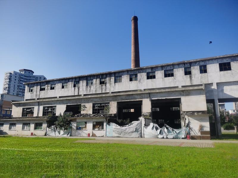 改造前的八角中里锅炉房。受访者供图