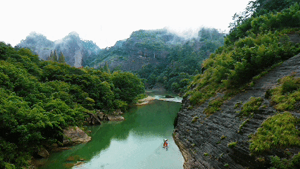 竹筏画中游 图源：人民网
