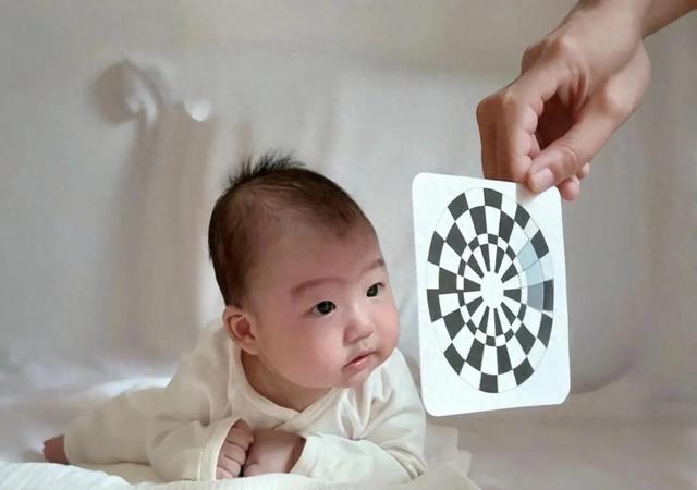 脑科学发现：大脑发育好的宝宝，通常有5个信号，看你家娃中几个