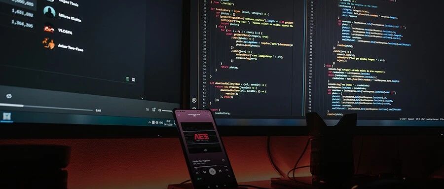 学历卡到985硕博，你我都是AI人肉标注师？