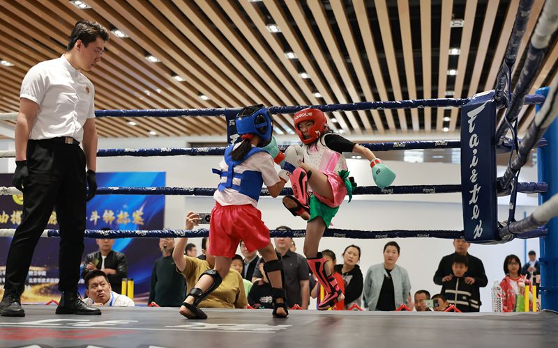 本次赛事共吸引近400名青少年参赛。北京市武术运动协会供图