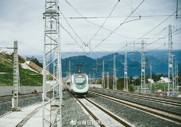 深圳地铁巨亏372亿主因:万科投资失利及地产依赖失效|深铁|物业|深圳市地铁集团有限公司|辛杰|收入_新浪财经_新浪新闻
