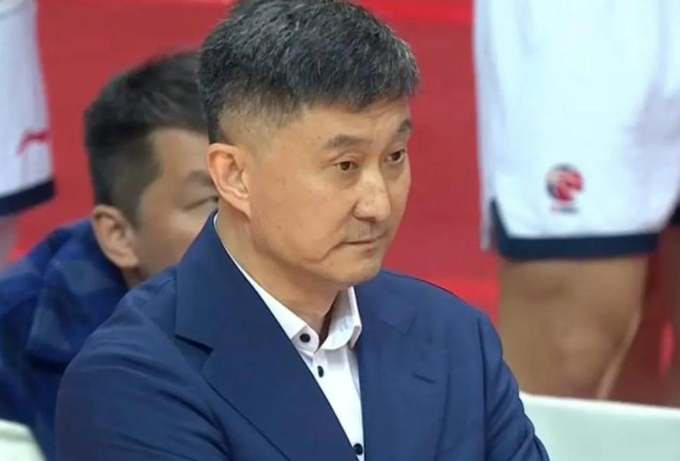CBA季后赛大变天！三大强队集体爆冷，广东两大弊病亟待整改