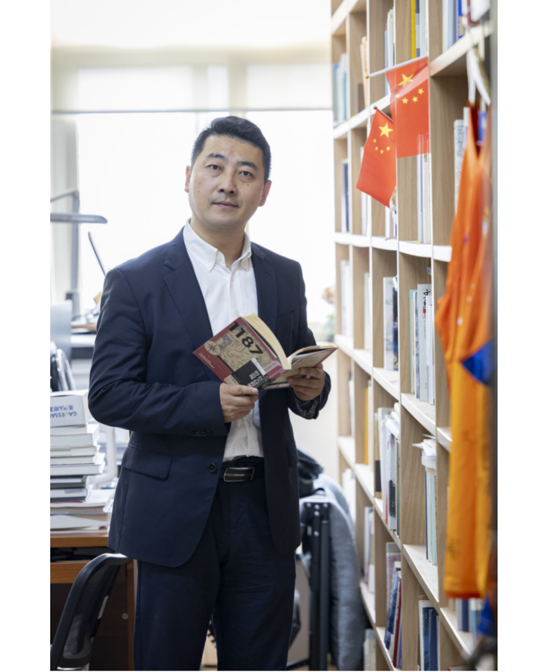 孔新峰在中央民族大学马克思主义学院。新京报记者 王远征 摄