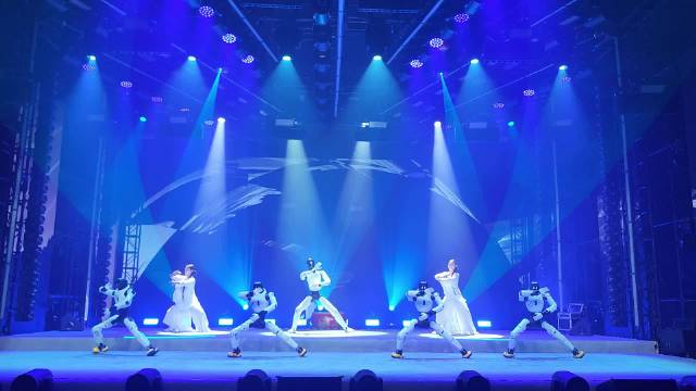 《极SHOW》,刚在文博会看了一场演出|深圳市|广东省_新浪新闻