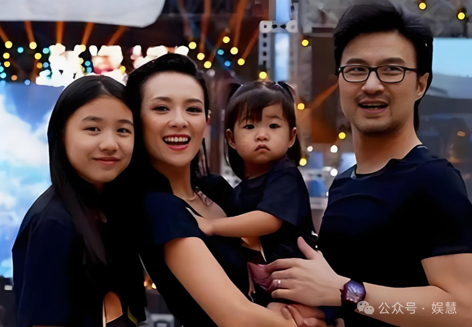 汪峰大女儿晒与男友甜蜜合照官宣恋情,身材高挑神似母亲葛荟婕|汪曼熙|章子怡|感情_手机新浪网