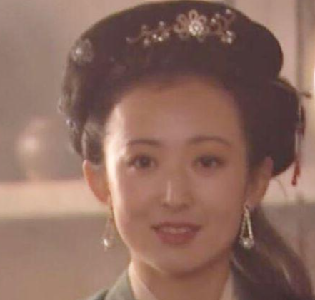 演员刘红梅因病今晨去世,终年61岁,曾出演《水浒传》《太极张三丰》《小鱼儿与花无缺》等作品,培养出孙红雷、靳东等知名演员_新浪财经_新浪网