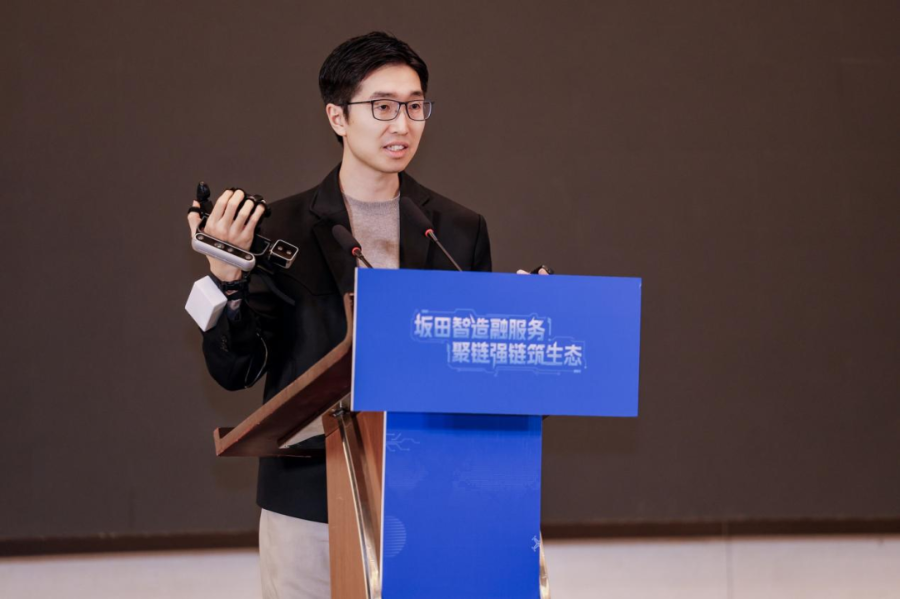 灵心巧手首席AI架构师苏洋发布UMI-Dex开源灵巧操作数据采集方案 图源：官方