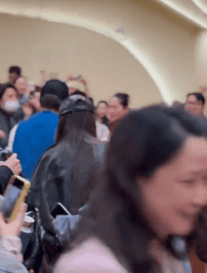 打开网易新闻 查看精彩图片