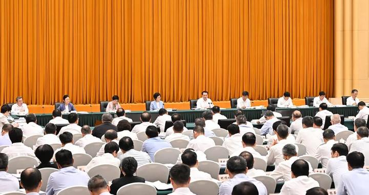 重庆市委书记：全面彻底肃清流毒影响，持续修复净化政治生态