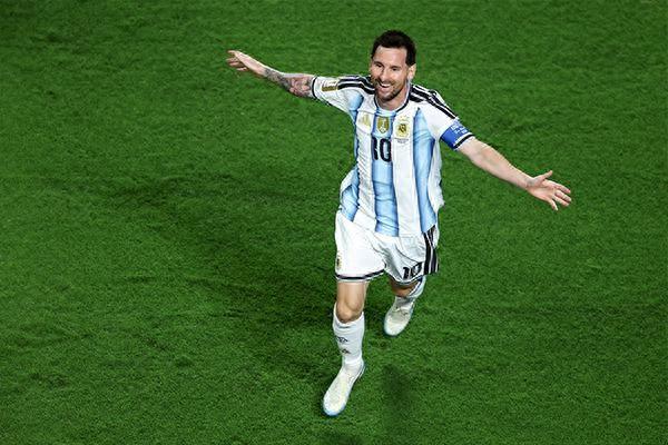 AI深度介入2026世界杯 从战术分析到越位判罚改变足球