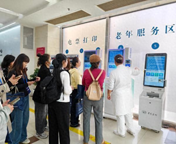 北京中医药大学第三附属医院代诊服务，陪诊挂号独居老人取药送药，上门更贴心的简单介绍