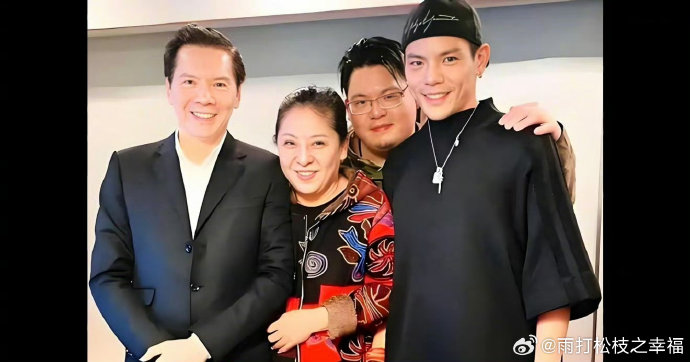 向佑回复向太的“想你,爱你”是否意味着母子关系已彻底和解?|海生|陈岚(向太)|向华强|留言|父母_手机新浪网