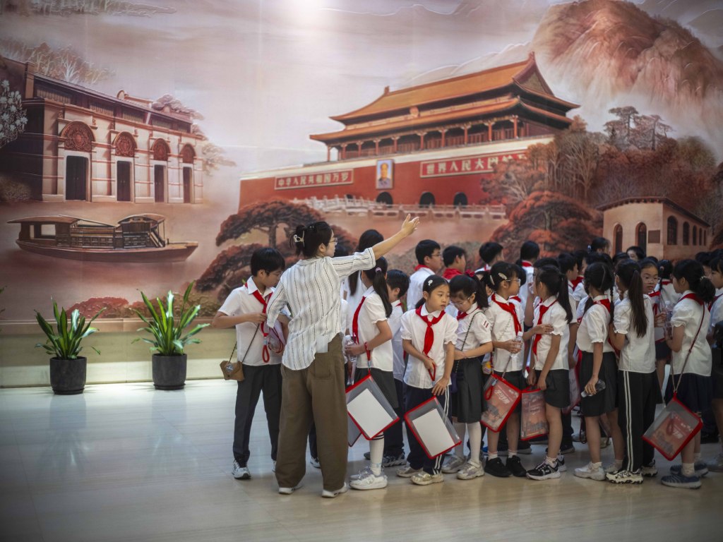 2026年6月29日，老师带领学生在中共一大纪念馆参观。