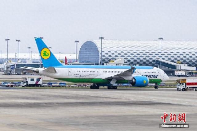 深圳机场上半年旅客量超3360万人次