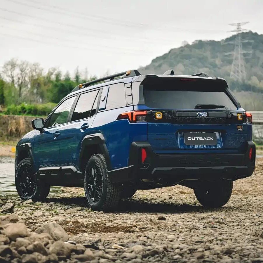2.4T<em>水平</em><em>对置</em>+CVT，375牛·米，爬山越野等等这辆！