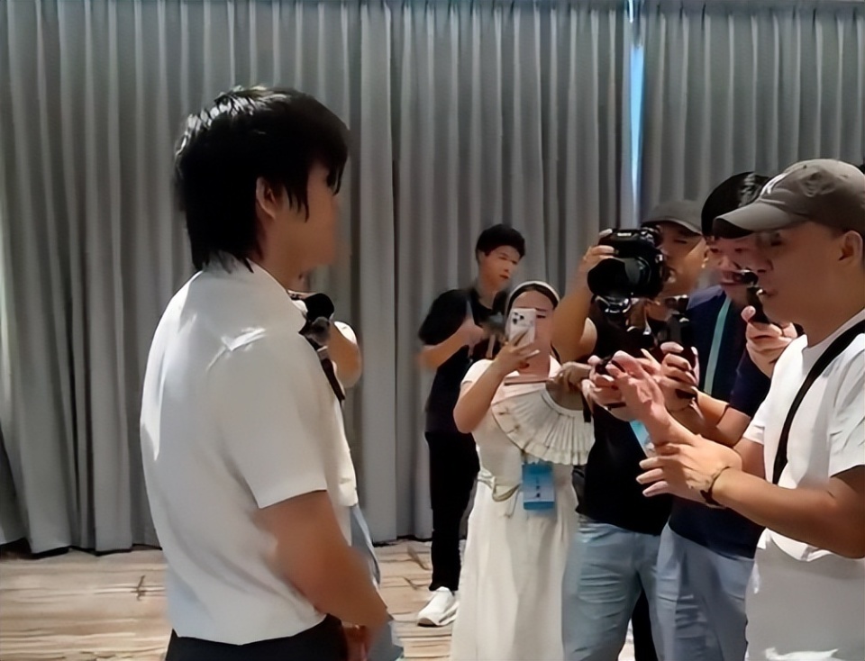 如何看待在柯洁夺冠后，围棋主播张学斌称「柯洁夺冠对职业围棋未必是好事」？
