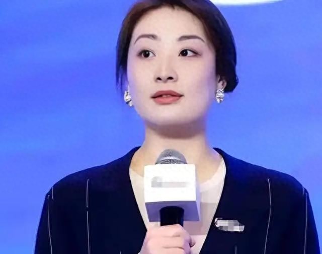 太狠了！赢了18亿还不收手，杜建英杀回杭州，宗馥莉噩梦才刚开始