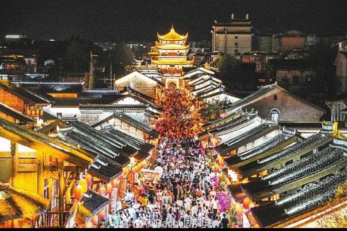 一枚爆款文创,凭什么撬动千万文旅消费?|文化|游客|价值|仪式感|独家性_新浪新闻