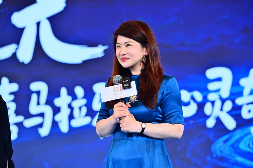 作者央金