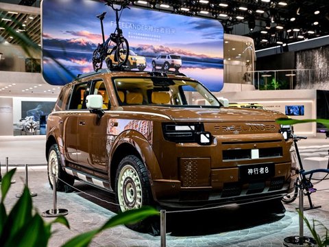 在性能方面，神行者8 全系标配同级唯一 峰值