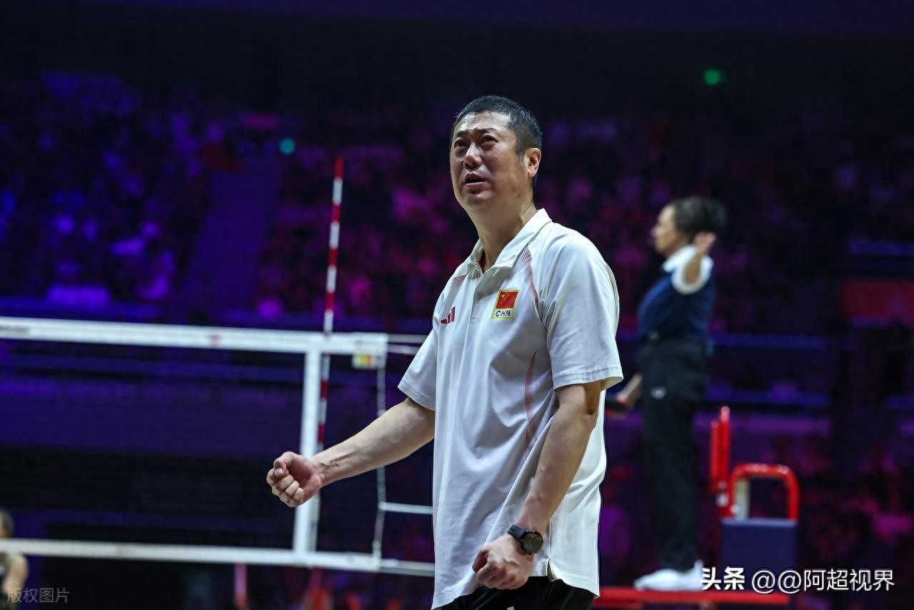21分拼到抽筋也没救回来！中国女排丢亚洲之巅，进奥运只剩两条路