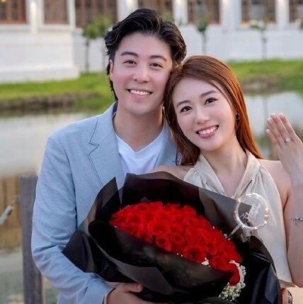 冲上热搜，演员王菲与歌手张子丰宣布订婚，两人已相恋四年