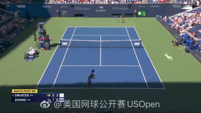 震惊美网!郑钦文再次上演让五追七,击败斯瓦泰克挺进八强