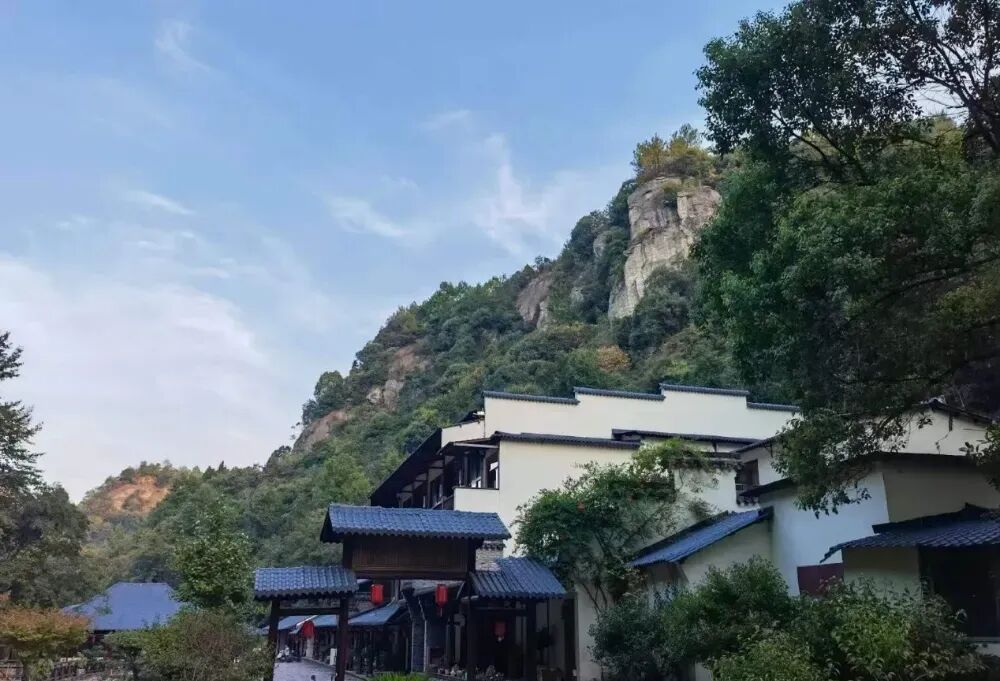 起底如是书院赖泽平:传销头目变“国学大师”，洗脑家长、殴打学员_https://www.izongheng.net_快讯_第7张