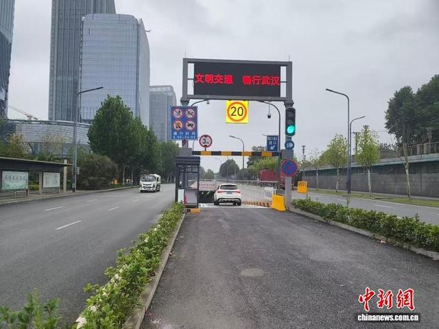 武昌滨江地下环路入口。武昌经开区管委会(滨江商务区管委会)供图