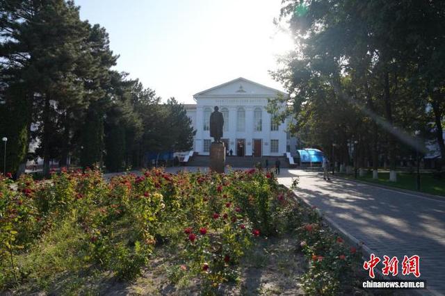 吉尔吉斯斯坦国立技术大学。中新社记者 单璐 摄