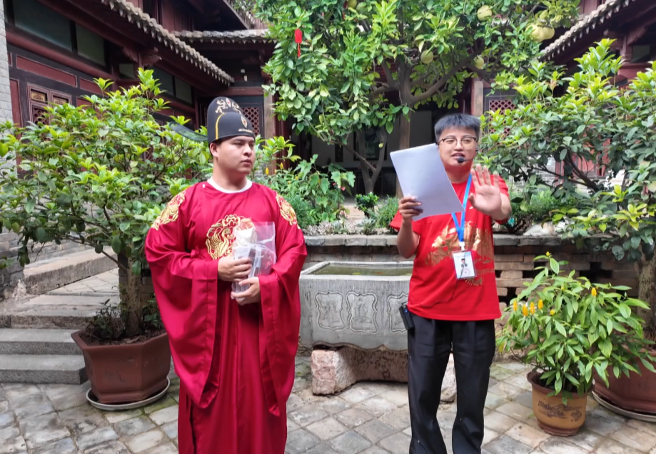 李怡娴 摄