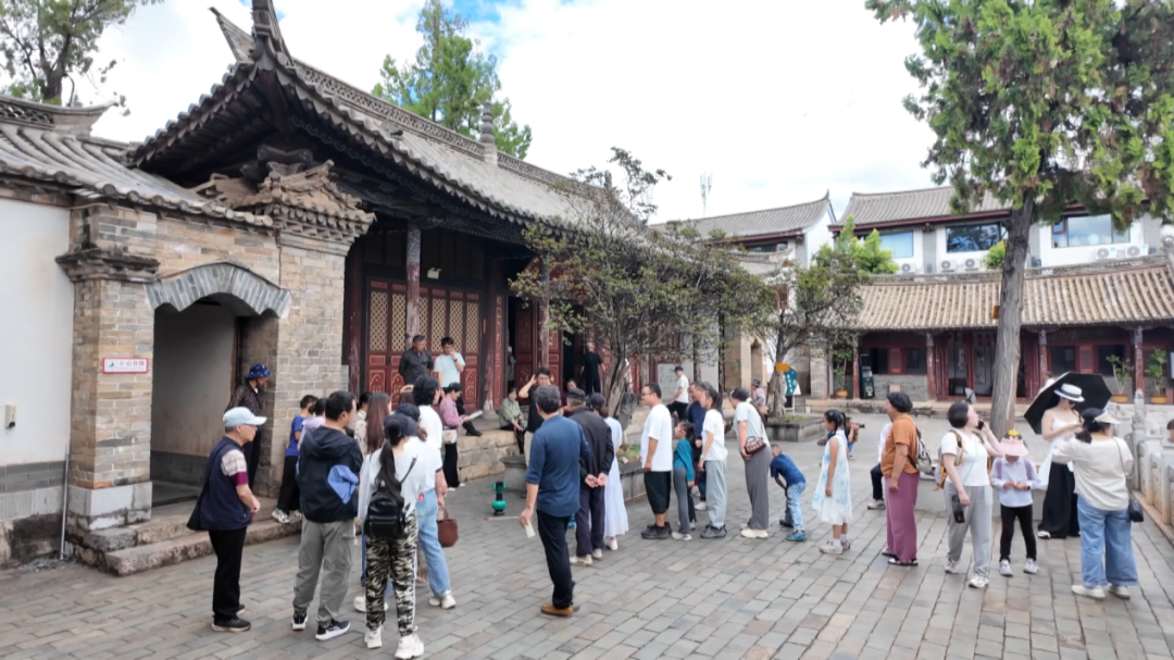 李怡娴 摄