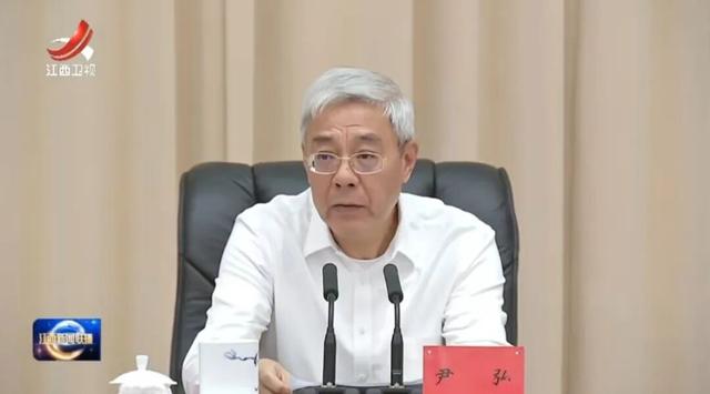 尹弘：坚持办案开路形成强大震慑