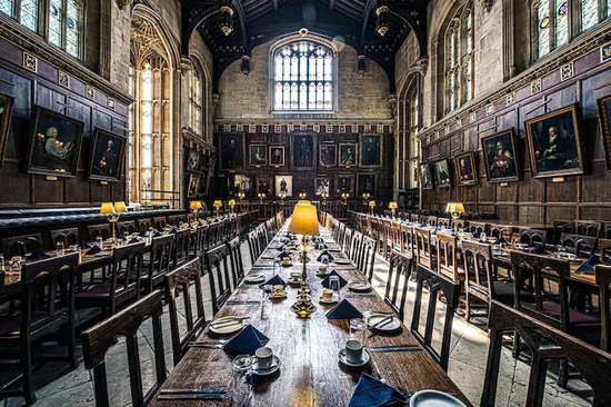 牛津大学“哈利波特”餐厅