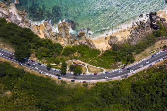 海南环岛旅游公路入选2023中国十大自驾游精品线路