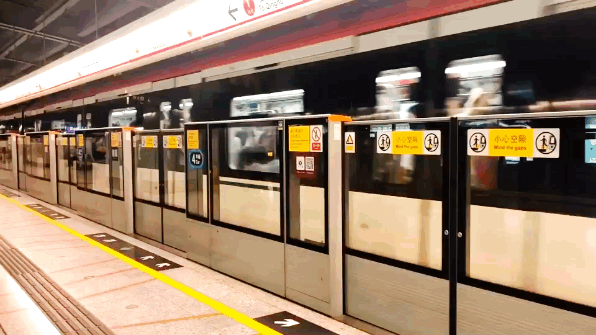 能有什么办法？这个城市里，大家好像都是这么过日子的