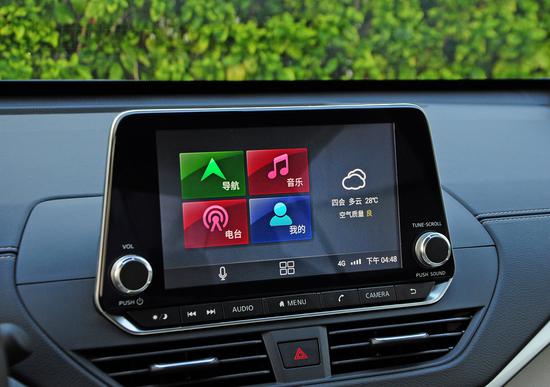 不爱红妆爱红装？为什么她选择了第七代天籁