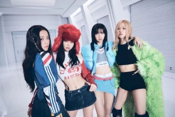 半边脸的魅力,Blackpink拿捏了
