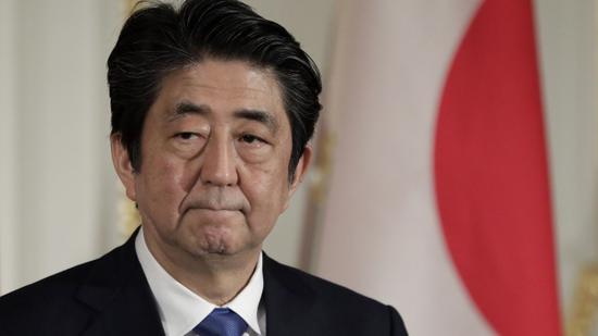 民调显示安倍支持率下滑 逾半选民认为应对疫情不力