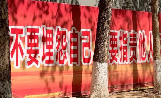 囧哥:五百万体验券!女子账户突然多出500万一查是系统错误休闲区蓝鸢梦想 - Www.slyday.coM 囧哥:五百万体验券!女子账户突然多出500万一查是系统错误休闲区蓝鸢梦想 - Www.slyday.coM