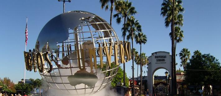 好莱坞如何在春节档消失的？