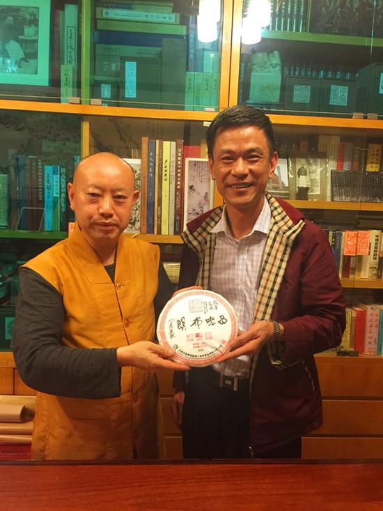 "品味布朗"与淳法大和尚渊源颇深.